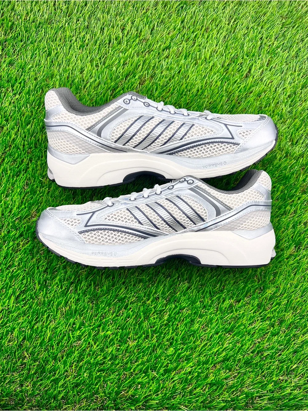 Adidas Spiritain 2000 Y2K Men’s Walking Gym Running Shoes Sneakers Silver - 9.5